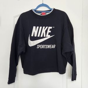 Nike Cropped Sweatshirt